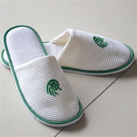 Buy Wholesale China Personalized White Disposable Hotel Slippers,high Quality Hotel/spa Slipper ...