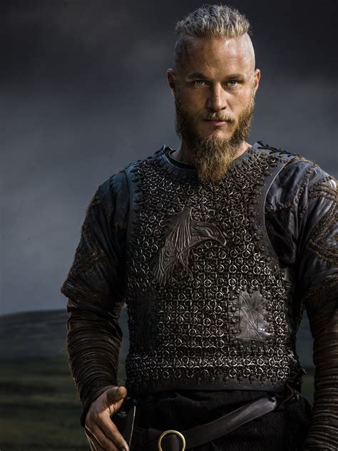 Vikings Season 2 Ragnar Lothbrok official picture - Vikings (TV Series) Photo (37651126 ...