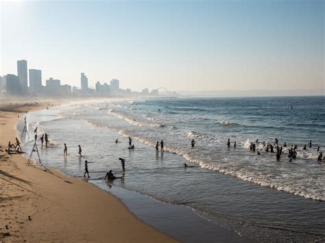 Crowds flock to Durban beaches | Berea Mail