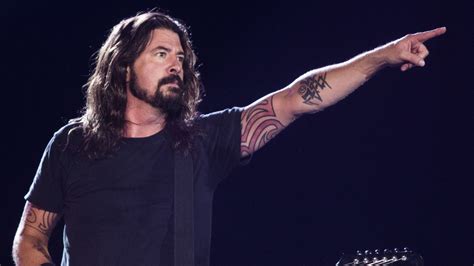 Dave Grohl On NIRVANA Nevermind Model Lawsuit: "He's Got A Nevermind Tattoo. I Don't."