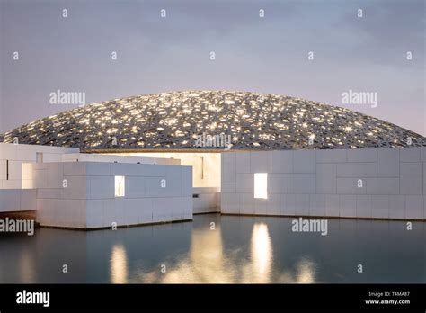 SAADIYAT ISLAND, ABU DHABI, UNITED ARAB EMIRATES - April 2, 2019: The Louvre Abu Dhabi on ...