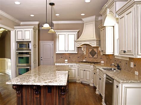 Luxury kitchen cabinets | Amazing Cabinetry Mission Viejo