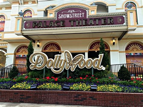 16 Things You Didn't Know About Dollywood