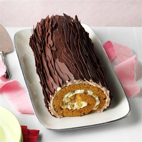 Chocolate Gingerbread Yule Log Recipe: How to Make It