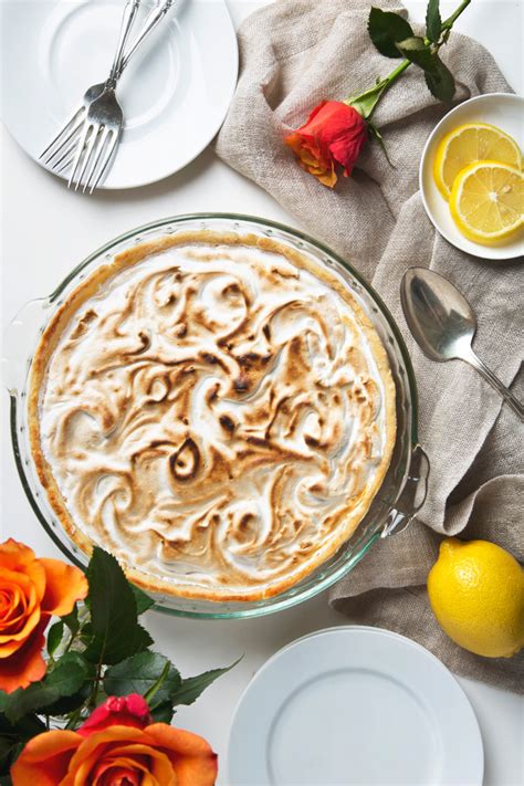 Vegan Lemon Meringue Pie Recipe with Aquafaba