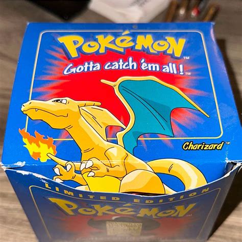 Vintage 1999 Pokémon 23k Gold Trading Card NIB Sealed