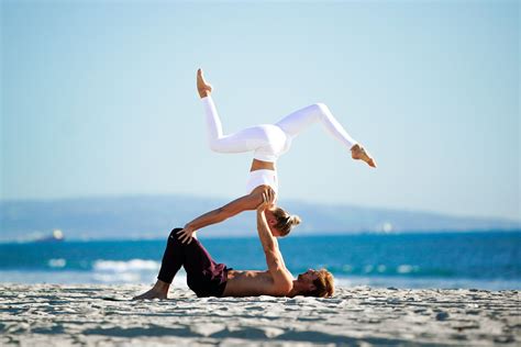 2 Person Yoga Poses / Best 90 partner yoga poses for two people (Acro Yoga) - best-wedding-zone