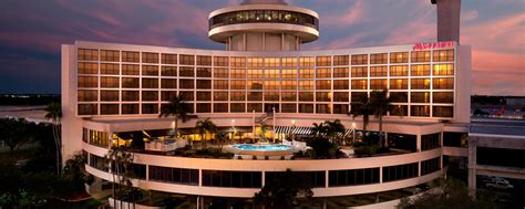 4-Star Hotels near Tampa Airport | Tampa Airport Marriott