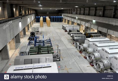 Nuclear waste storage containers hi-res stock photography and images - Alamy