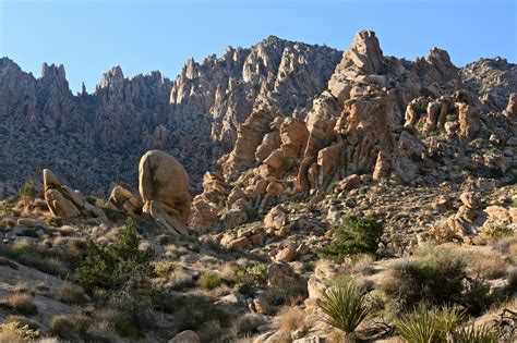 Mojave Desert – CALIFORNIA HIKING