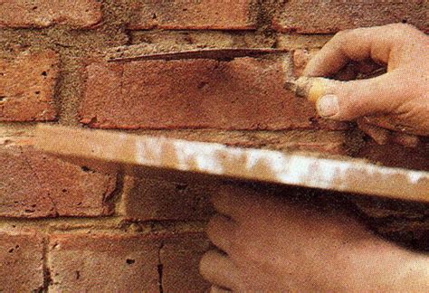 Pointing Brickwork | How to Point Brickwork and Renewing Mortar Joints | DIY Doctor