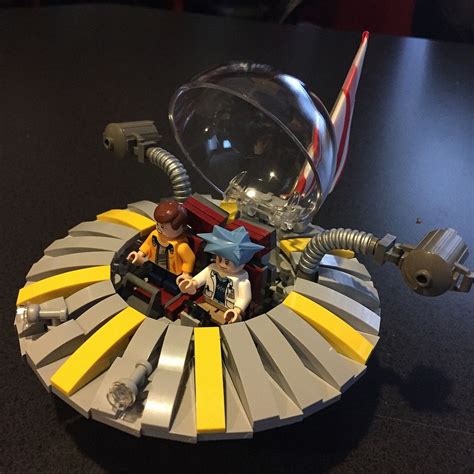 Lego Rick and Morty spaceship | Lego, Lego spaceship, Lego creations