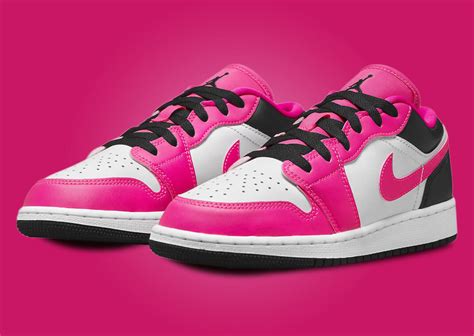 Fierce Pink Dresses This Kids’ Air Jordan 1 Low - Sneaker News