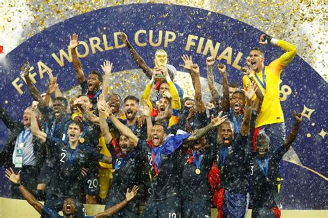 France win the World Cup: Les Bleus beat Croatia to win FIFA World Cup Final 2018 | London ...