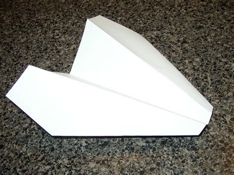 Long Distance Paper Glider : 5 Steps - Instructables