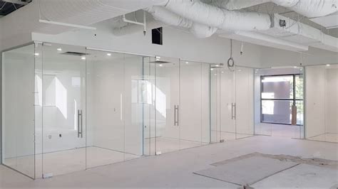 Frameless Glass Partition Service, City+250km at Rs 325/sq ft in Mumbai