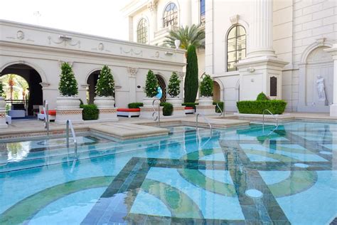 Caesars Palace Pool: One of the Best Pools in Las Vegas – Cloud Information and Distribution