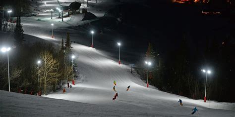 6 Resorts with Night Skiing in Colorado | Where can you ski at night in Colorado?