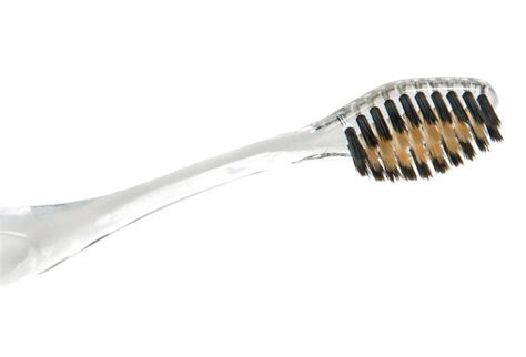 Nano-B ToothBrush Uses Charcoal And Gold Particles To Help Clean