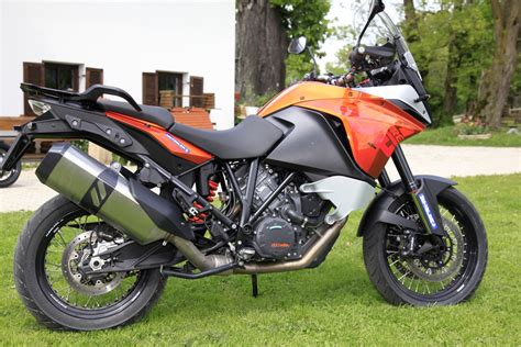 KTM 1190 Adventure 2013 - Details Motorrad Fotos & Motorrad Bilder