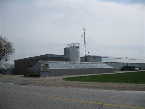 Thiessen Greenhouses & Flowers - Municipality of Leamington, Ontario