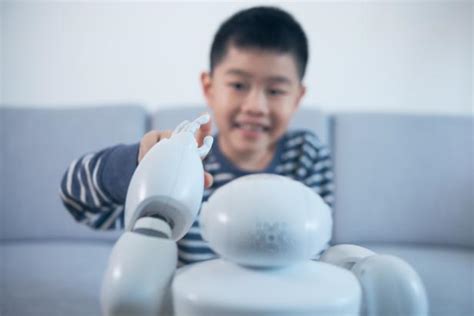 Emotional Robots: Machines that Recognize Human Feelings - FactsandHistory