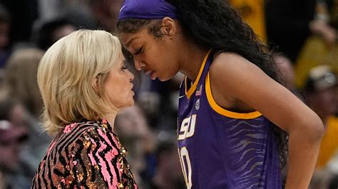 Kim Mulkey cries as LSU basketball wins first NCAA championship