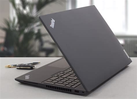 Lenovo ThinkPad T16 Gen 1 review | LaptopMedia.com