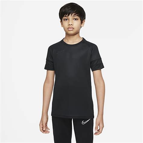 Kids Soccer Clothing. Nike.com