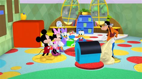 Mickey Mouse Clubhouse Mickey's Treasure Hunt