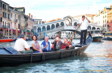 Venice Gondola Ride | Gondola Trips in Venice | Venice Tours