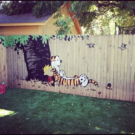 25 Ideas for Decorating your Garden Fence