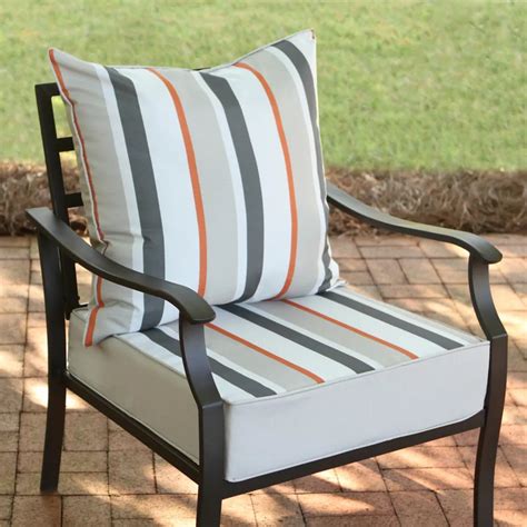 Outdoor Cushions & Pillows | The Home Depot Canada