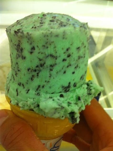 Triple Scoop Desserts: Thrifty Mint Chip Ice Cream