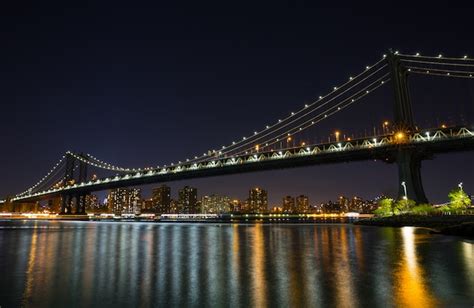 Premium Photo | Manhattan bridge at night