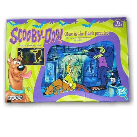 Scooby Doo Glow in the Dark Puzzle 250 pc – Toy Chest Pakistan