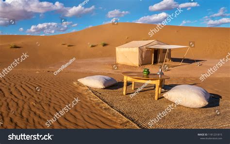 Beautiful Sahara Desert Landscape Scene Showing Stock Photo 1181231815 | Shutterstock