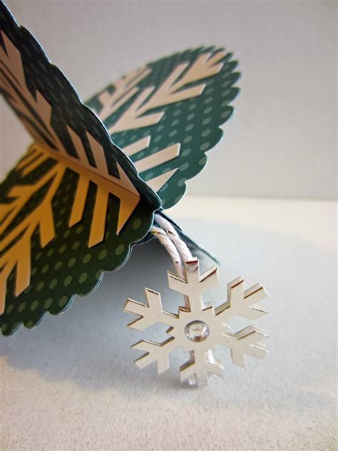 Paper Seedlings: PP SNOWFLAKE ORNAMENT