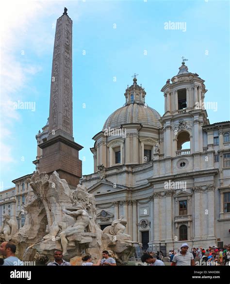 Fountain of the Four Rivers Stock Photo - Alamy