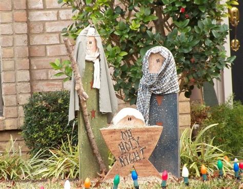 Outdoor Manger photos and ideas for how to make your own yard decorations for th | Christmas ...