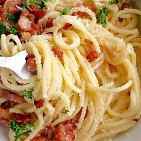 Bacon Carbonara ( No Cream) - My Gorgeous Recipes