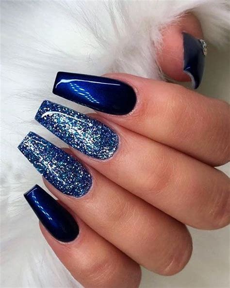 Elegant navy blue nail colors and designs for a Super Elegant Look