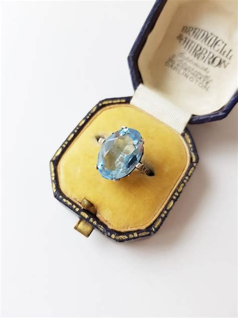 Antique Jewelry Gift Guide - Ageless Heirlooms