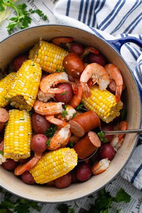 Frogmore Stew {Lowcountry Boil} - The Seasoned Mom