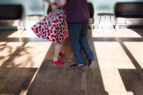 How to Do Jitterbug Dance Steps | LoveToKnow