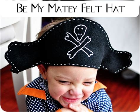 Tutorial and pattern: Easy one piece felt pirate hat – Sewing