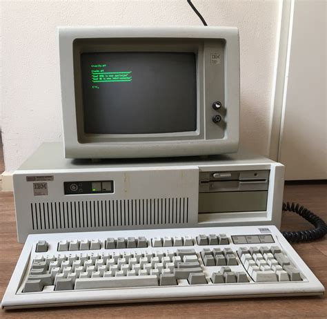 Restauratie van een IBM PC AT Model 5170 Type 1