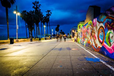 Venice Beach Boardwalk in Los Angeles - Los Angeles’ Most Famous Beachfront Neighbourhood – Go ...