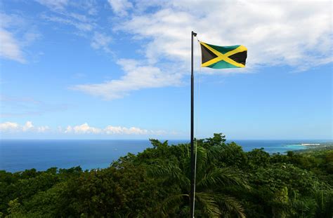 Caribbean Flags: What Do They Look Like and What Do They Symbolize?