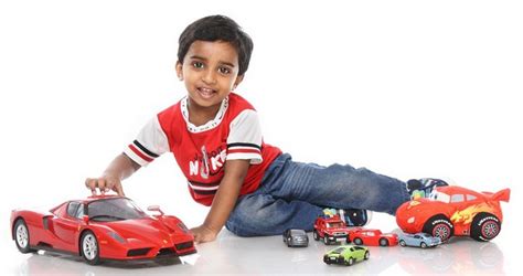 Kid Playing With Cars - HooDoo Wallpaper